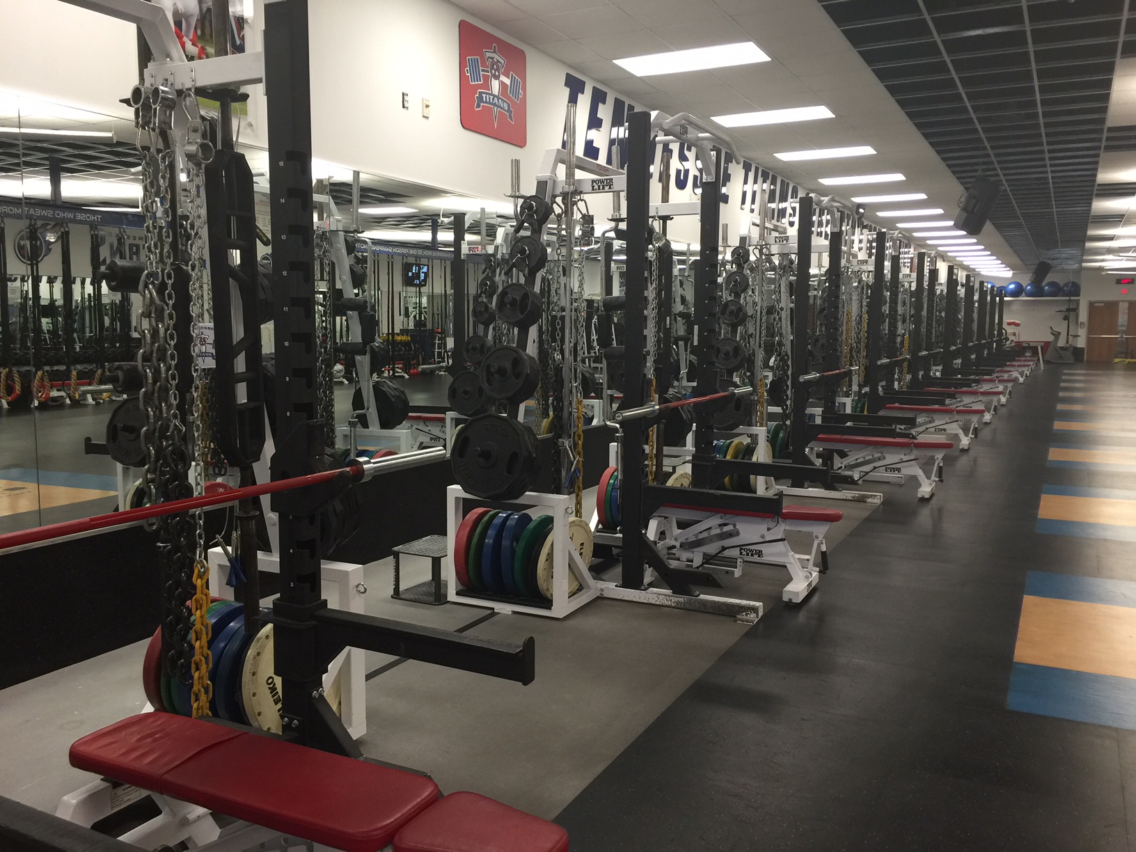Body-Solid OB8625YR Bars at the Tennessee Titans Strength &amp; Conditioning Facility